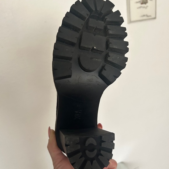 Zara Black Heeled Boots - Picture 8 of 9